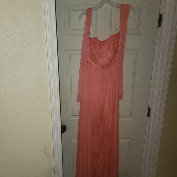 Bride maid dress size 10 6ways to tie the dress - Picture 7 of 8